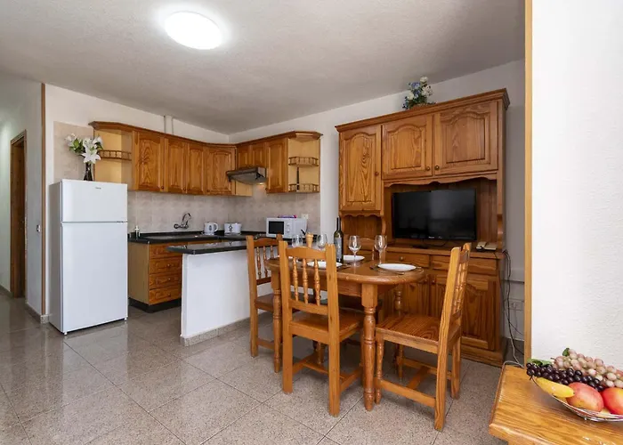 アパート Floritas 4 アロナ