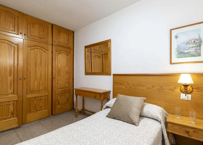 Floritas 4 アパート *