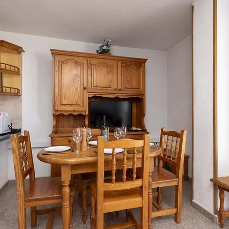 Apartment Floritas 4 *